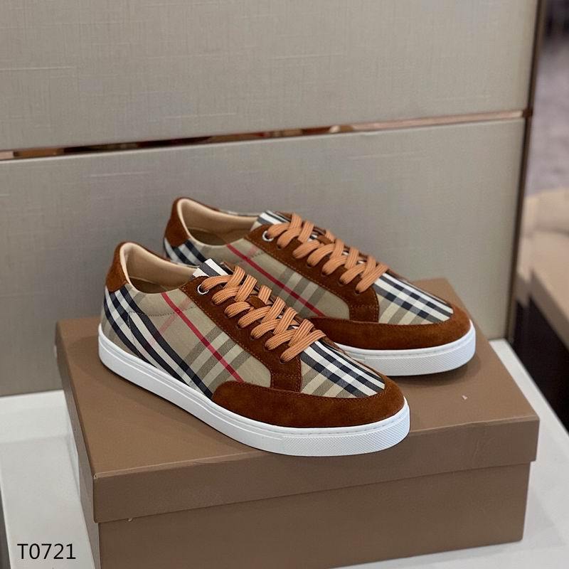 Burberry Men's Shoes 652